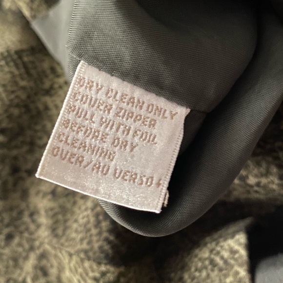 Green Snake Print Zip Down Cropped Top - Picture 5 of 6